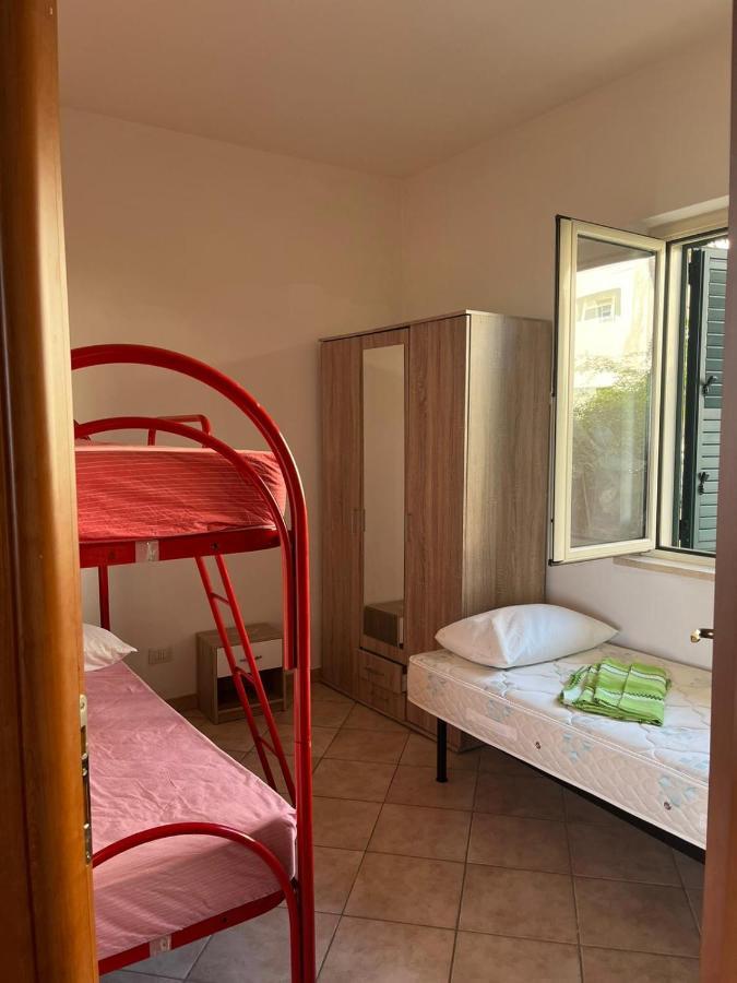 Bilocale Vista Mare Sul Lungomare Appartement Siderno Buitenkant foto